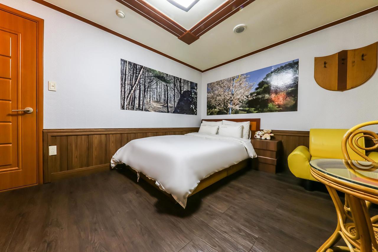 Pine Motel Boryeong Eksteriør bilde