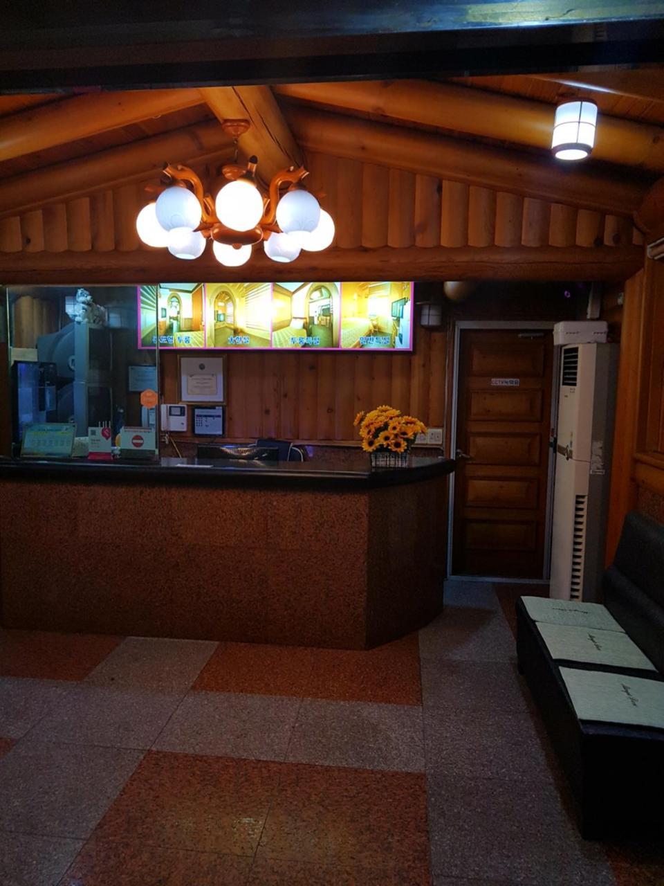 Pine Motel Boryeong Eksteriør bilde