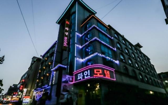 Pine Motel Boryeong Eksteriør bilde