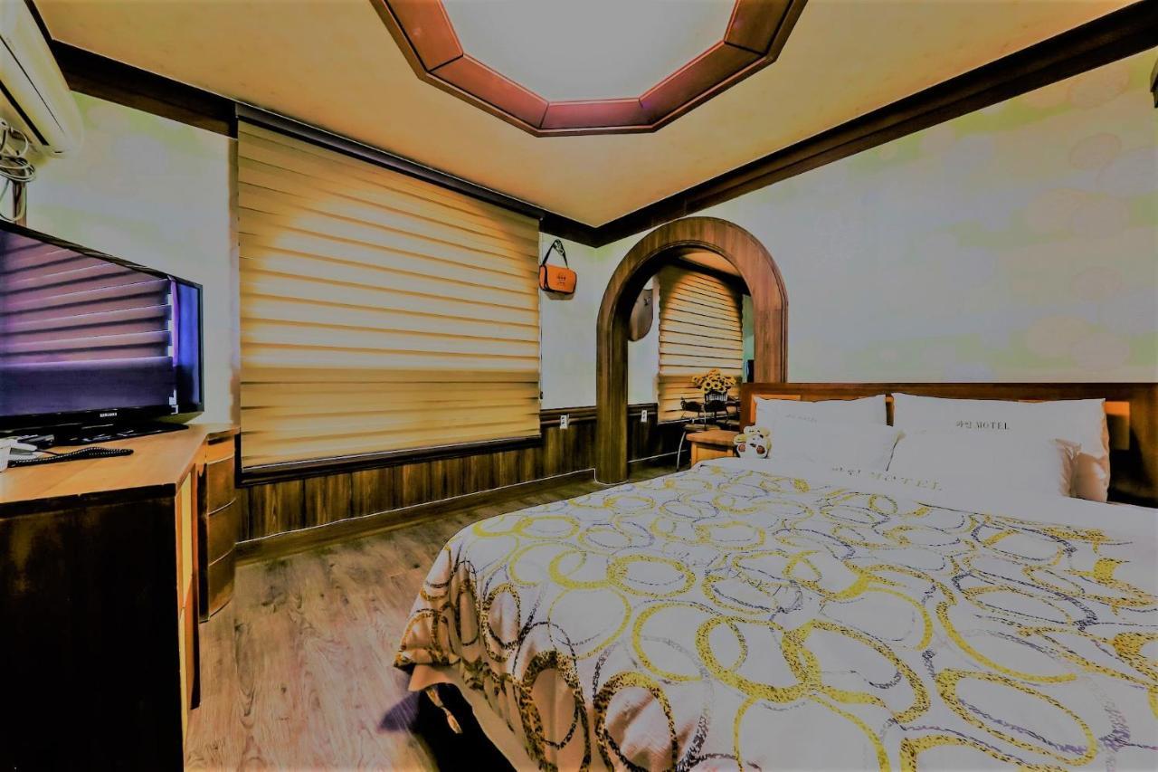 Pine Motel Boryeong Eksteriør bilde