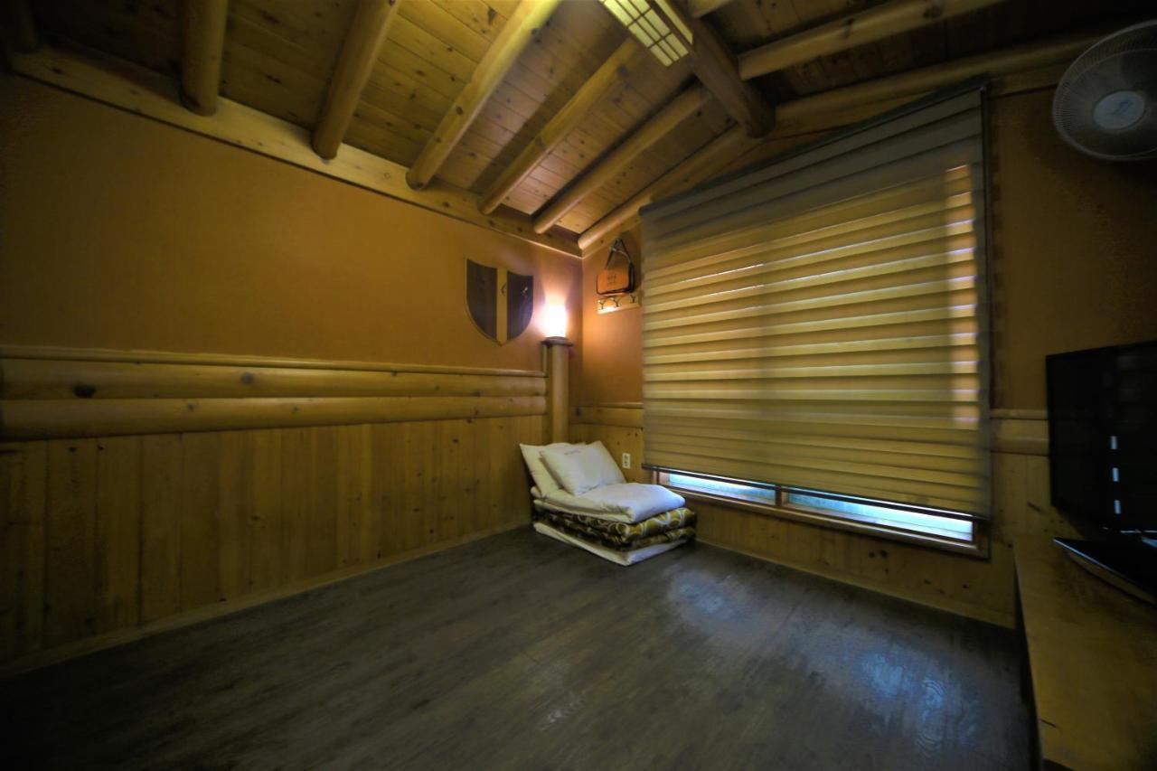 Pine Motel Boryeong Eksteriør bilde
