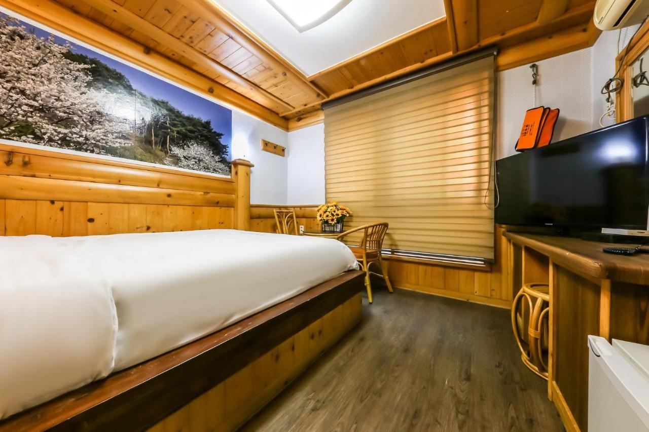 Pine Motel Boryeong Eksteriør bilde